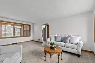 319 Spruce St, Appleton, WI 54914 - Photo 11