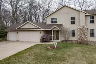 660 Sunset Dr, Waupaca, WI 54981 - Photo 25