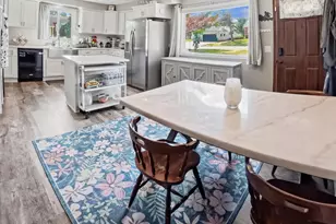 924 Barbara Ln, Marinette, WI 54143 - Photo 5