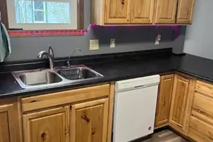512 Emma St, Fond du Lac, WI 54935 - Photo 9