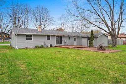205 Fairway Street, Combined Locks, WI 54113 - Photo 7