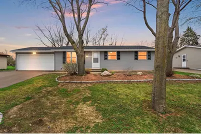 205 Fairway Street, Combined Locks, WI 54113 - Photo 1