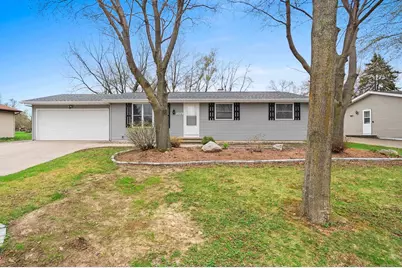 205 Fairway Street, Combined Locks, WI 54113 - Photo 3