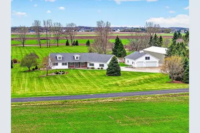 4665 Edgewood Drive, Appleton, WI 54913 - Photo 1