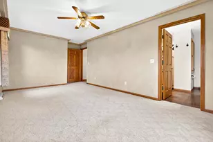 4665 Edgewood Dr, Appleton, WI 54913 - Photo 33