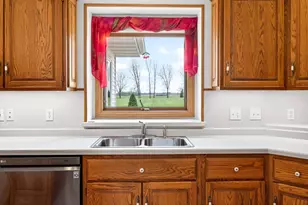 4665 Edgewood Dr, Appleton, WI 54913 - Photo 27