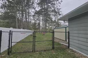 N2621 Woodland Cir, Waupaca, WI 54981 - Photo 11