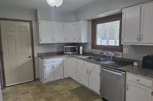 N2621 Woodland Cir, Waupaca, WI 54981 - Photo 15