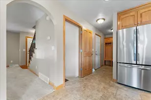 407 Waterview Rd, De Pere, WI 54115 - Photo 9