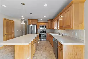 407 Waterview Rd, De Pere, WI 54115 - Photo 13
