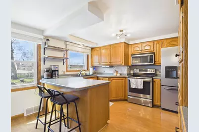 119 E Taft Avenue, Appleton, WI 54915 - Photo 3