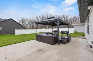 2909 Grand Cypress Ln, Green Bay, WI 54311 - Photo 49