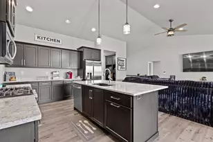 2909 Grand Cypress Ln, Green Bay, WI 54311 - Photo 15