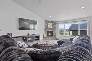 2909 Grand Cypress Ln, Green Bay, WI 54311 - Photo 13