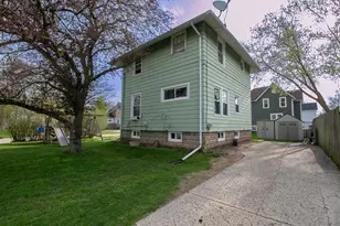 620 Sherry St, Neenah, WI 54956 - Photo 23