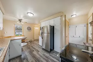168 Grant St, Kaukauna, WI 54130 - Photo 7