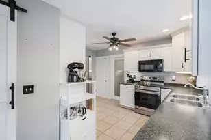 715 N Harriman St, Appleton, WI 54911 - Photo 15