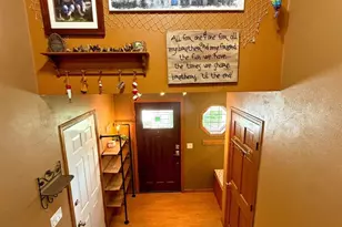 90 Rolling Green Cir, Oshkosh, WI 54904 - Photo 3