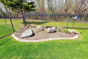 90 Rolling Green Cir, Oshkosh, WI 54904 - Photo 45