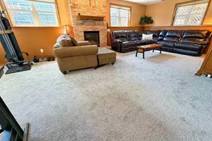 90 Rolling Green Cir, Oshkosh, WI 54904 - Photo 27