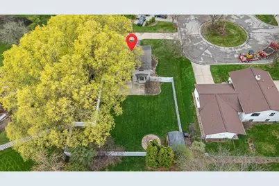 1820 Sugar Place, De Pere, WI 54115 - Photo 7