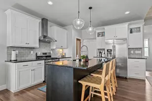 W6681 Charleen Ln, Greenville, WI 54942 - Photo 3