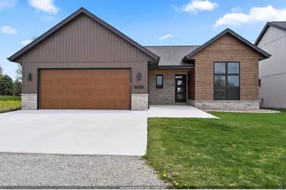 435 Riverview Ridge Place, Combined Locks, WI 54113 - Photo 1