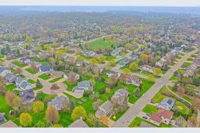 228 Bosworth Lane, Neenah, WI 54956 - Photo 3