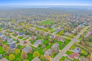 228 Bosworth Ln, Neenah, WI 54956 - Photo 3