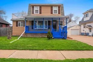 806 11th Ave, Green Bay, WI 54304 - Photo 1