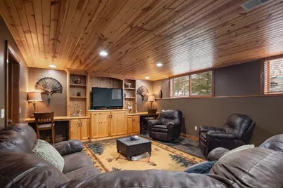 702 Marcks Court, Luxemburg, WI 54217 - Photo 3