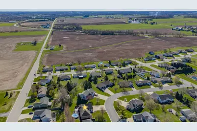 702 Marcks Court, Luxemburg, WI 54217 - Photo 45