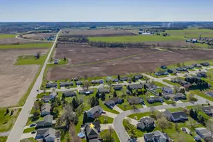 702 Marcks Ct, Luxemburg, WI 54217 - Photo 45