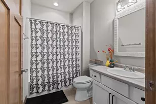 4647 N Cherryvale Ave, Appleton, WI 54913 - Photo 9