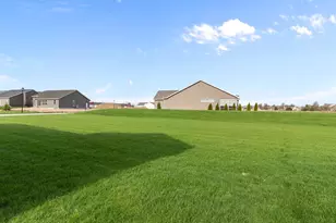 4647 N Cherryvale Ave, Appleton, WI 54913 - Photo 51