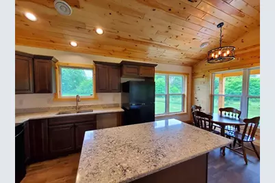 247 E Madison Street, Clintonville, WI 54929 - Photo 13