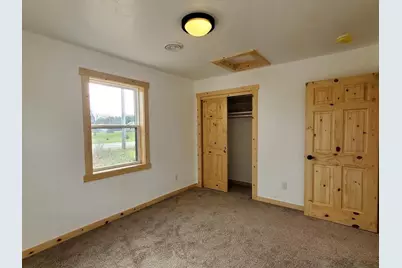 247 E Madison Street, Clintonville, WI 54929 - Photo 23