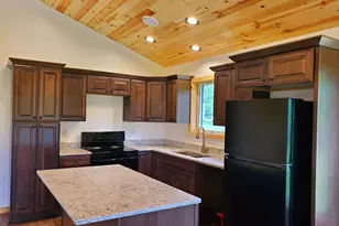 247 E Madison St, Clintonville, WI 54929 - Photo 7