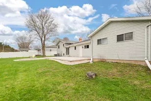 2615 Bayport Ln, Green Bay, WI 54313 - Photo 37