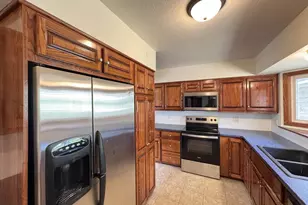 W8283 Buttercup Ct, Wautoma, WI 54982 - Photo 11