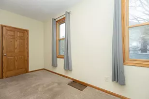 333 Rosalia St, Oshkosh, WI 54901 - Photo 7