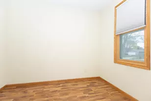 333 Rosalia St, Oshkosh, WI 54901 - Photo 5