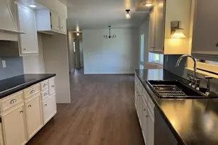 508 Waldo Blvd, Manitowoc, WI 54220 - Photo 7