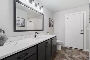 594 Prairie Gardens Ln, Pulaski, WI 54162 - Photo 27