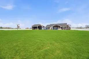 594 Prairie Gardens Ln, Pulaski, WI 54162 - Photo 61