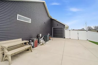 594 Prairie Gardens Lane, Pulaski, WI 54162 - Photo 53