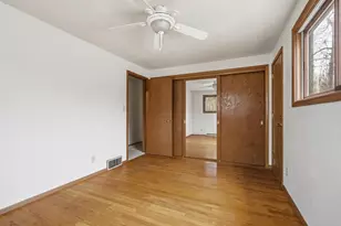 9156 Center Rd, Neenah, WI 54956 - Photo 17