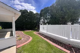 928 S Westfield St, Oshkosh, WI 54902 - Photo 3