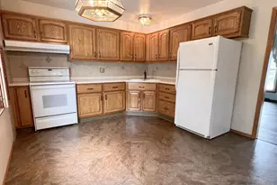 928 S Westfield St, Oshkosh, WI 54902 - Photo 9