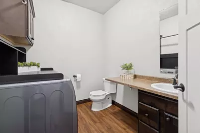 2398 Barley Way, Appleton, WI 54913 - Photo 9